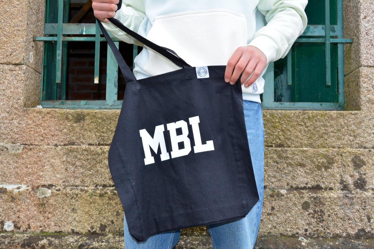 MATEO TRICOLOR 3.jpg