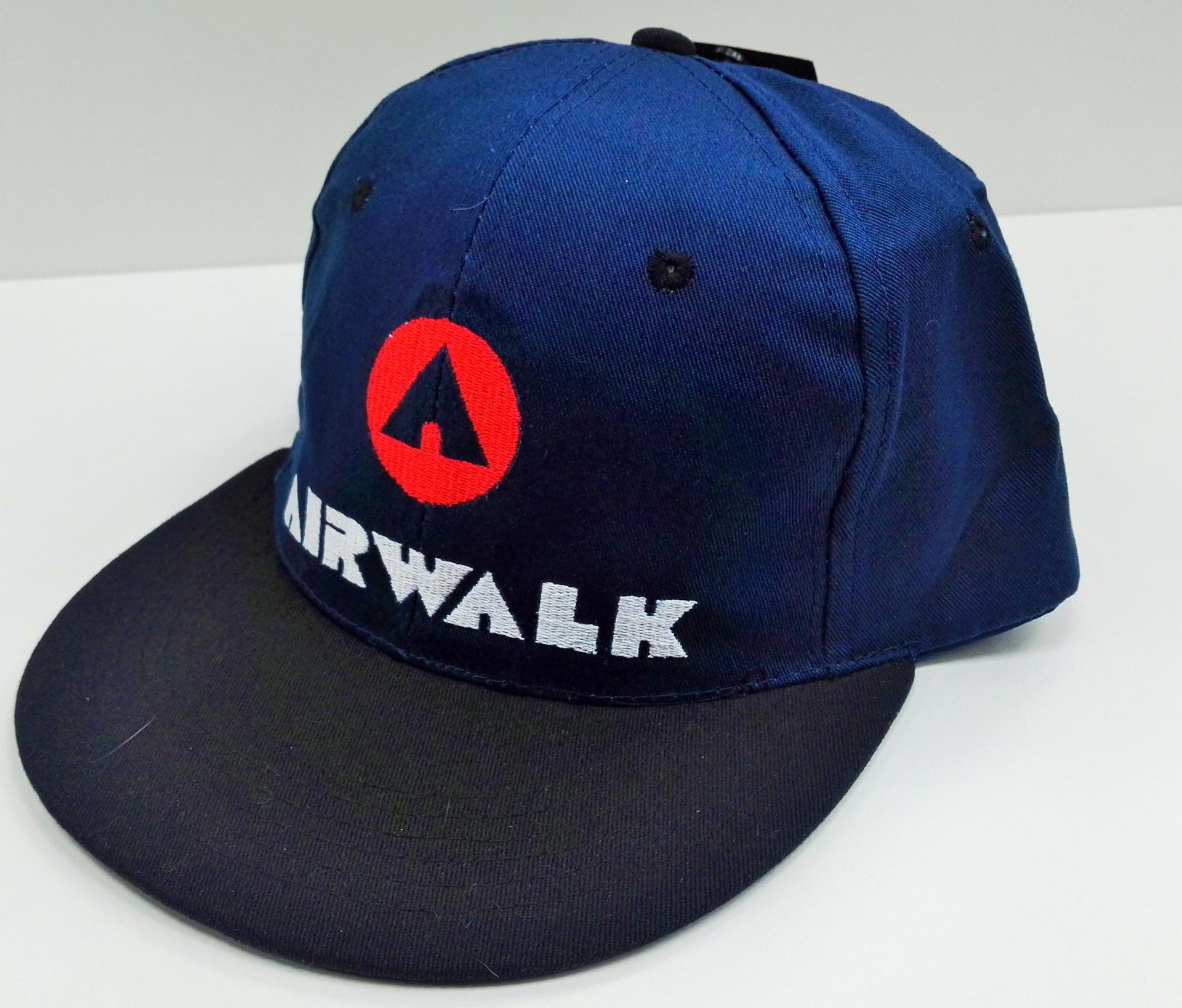Airwalk logo navy
