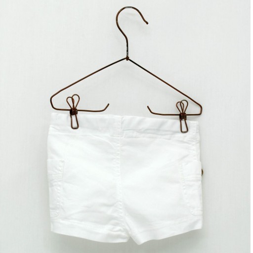 Pantalón Foque corto color blanco. [1]