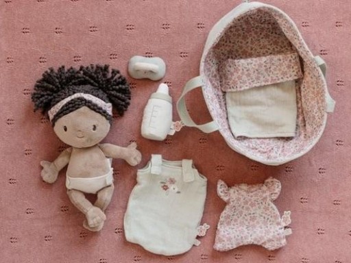 ​Muñeca Evi con canastilla de viaje – Little Dutch [3]