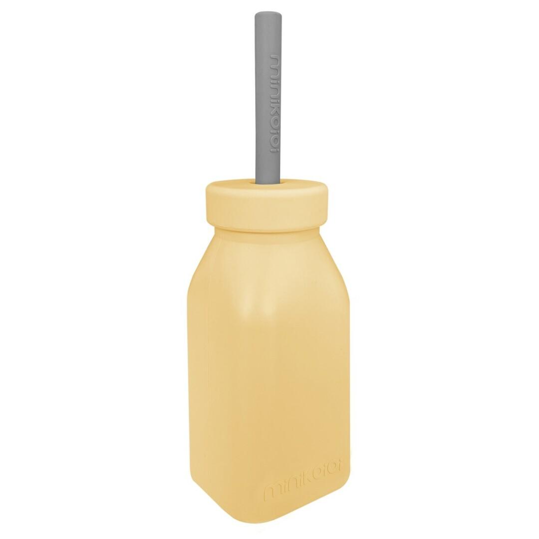 Botella de silicona con pajita color amarillo butter-gris