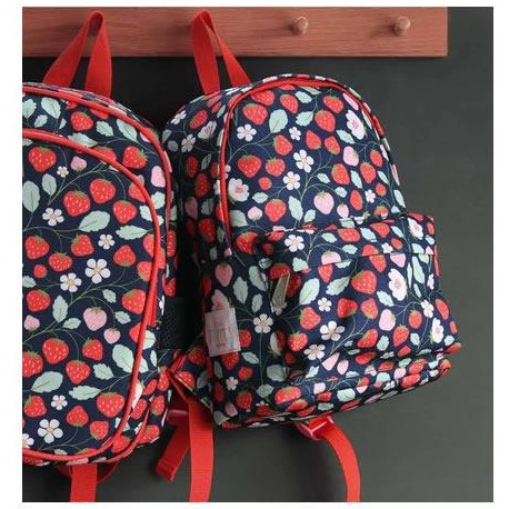 Mochila pequeña A Little Lovely mod. Fresas  [3]