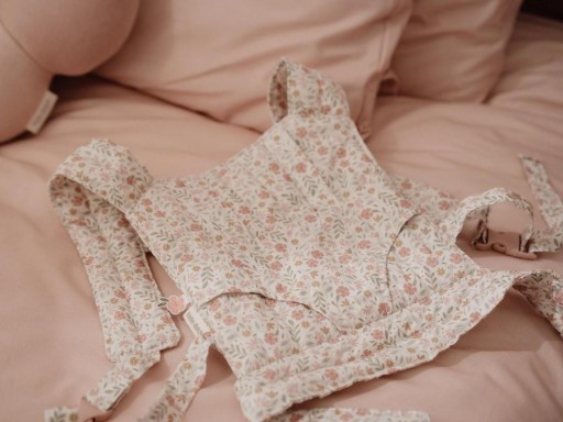 ​Mochila de Porteo para Muñecas Little Dutch – Flores [2]