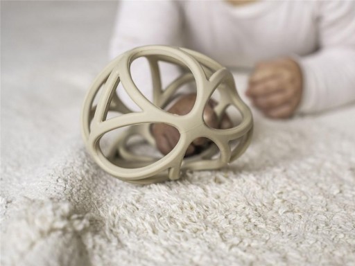 ​Pelota Sensorial de Silicona Arena – Little Dutch [1]