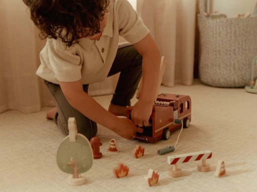 Set de Bomberos con Camión Little Dutch – Madera FSC [5]