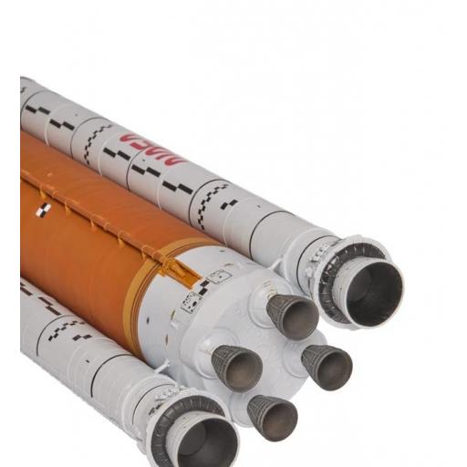 1/144 Sistema de lanzamiento espacial Artemis (SLS) de la NASA [2]