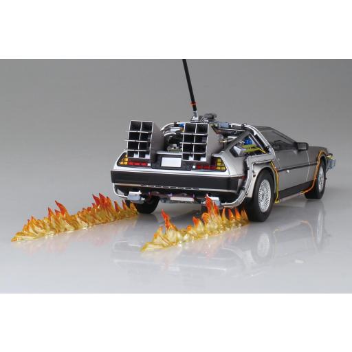 1/24 De Lorean Regreso al Futuro Parte I [3]