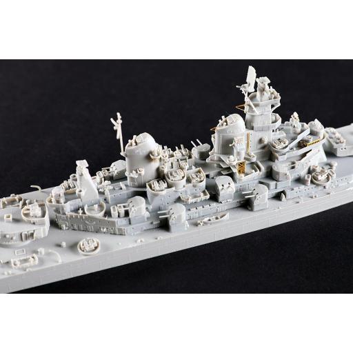 1/700 Acorazado USS Iowa BB-61 [4]