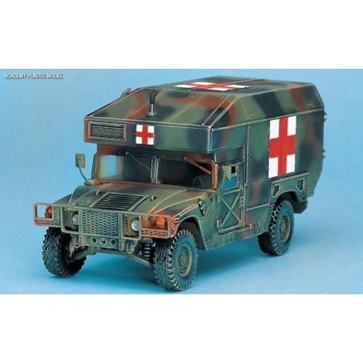 1/35 M997 Ambulancia [2]