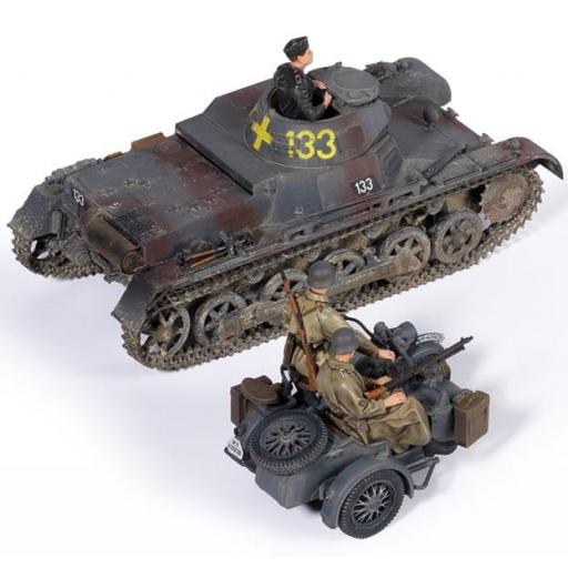 1/35 Panzer I Ausf.B & Motorcycle [4]