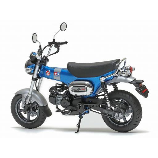 1/12 Honda Dax 125 Edición Limitada [2]