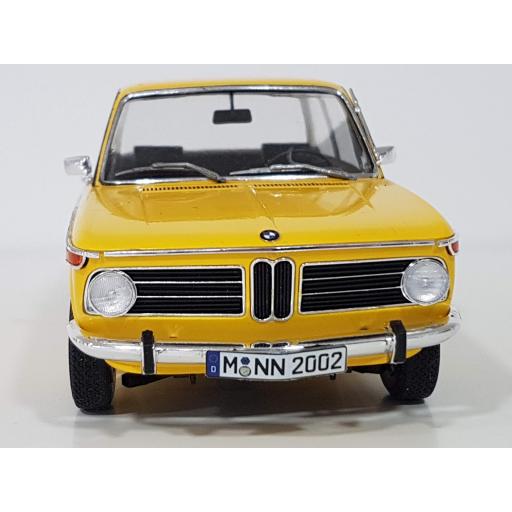 1/24 BMW 2002 tii 1971 [3]