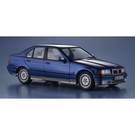 1/24 BMW 318i [1]