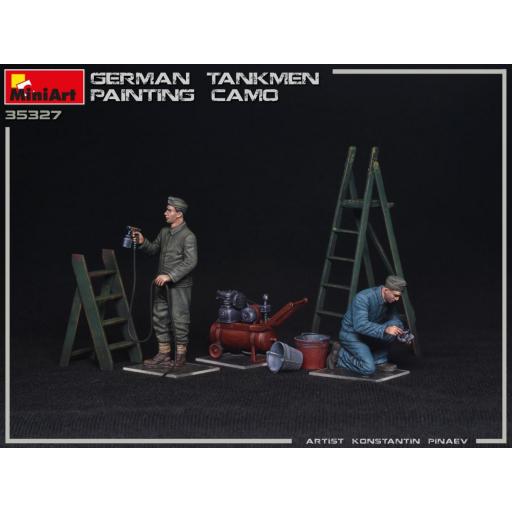 1/35 Tanquistas Alemanes Pintando [1]