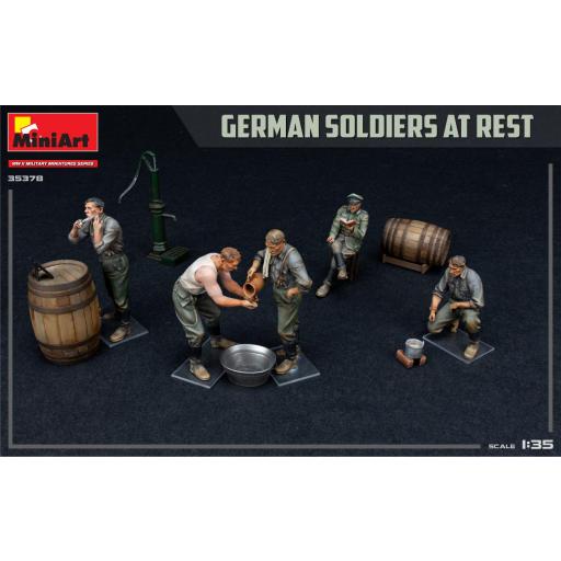 1/35 Soldados Alemanes Descnsando. Edición Especial [2]