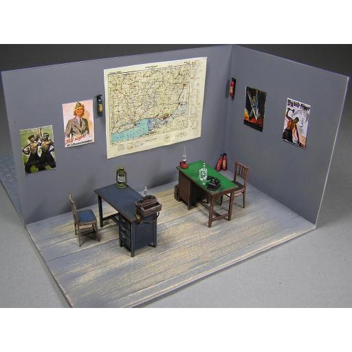 1/35 Office Furniture & Accesories [1]
