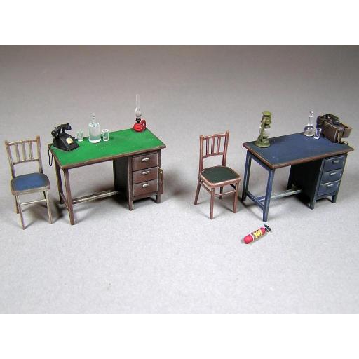 1/35 Office Furniture & Accesories [2]