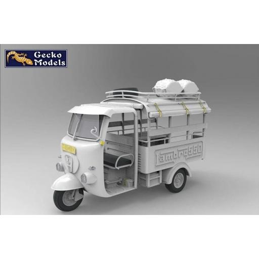 1/35 60-70s Saigon Shuttle Motor Trycicle w/ Driver & Passengers [1]