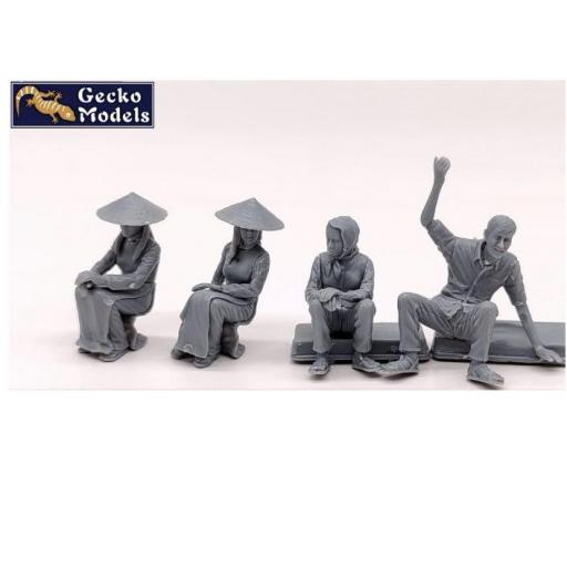 1/35 60-70s Saigon Shuttle Motor Trycicle w/ Driver & Passengers [2]