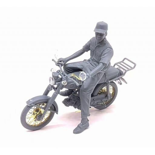 1/35 60-70s Southern Vietnamese & Japanese SS50E Motorbike Set [1]