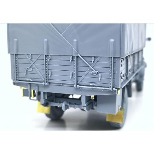 1/35 Camion Bedford OYD 3t 4x2 GS (cajón de madera) [5]