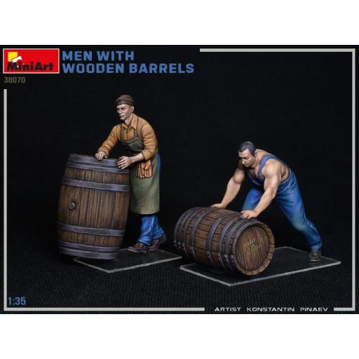 1/35 Toneleros - Men with Wooden Barrels [1]