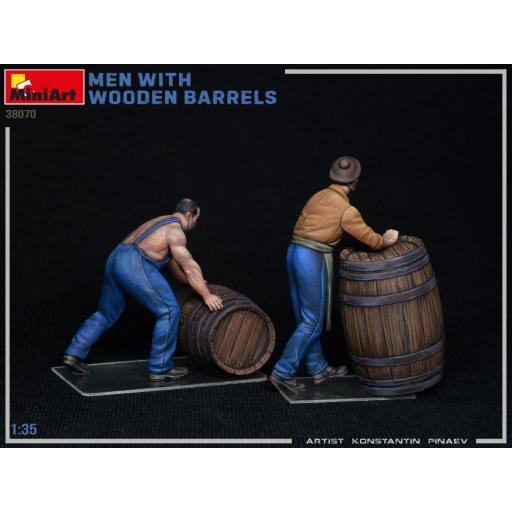 1/35 Toneleros - Men with Wooden Barrels [2]