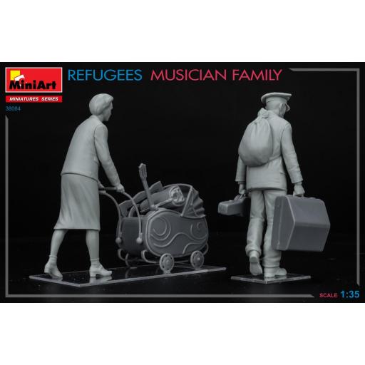 1/35 Refugiados - Familia de Músicos [2]