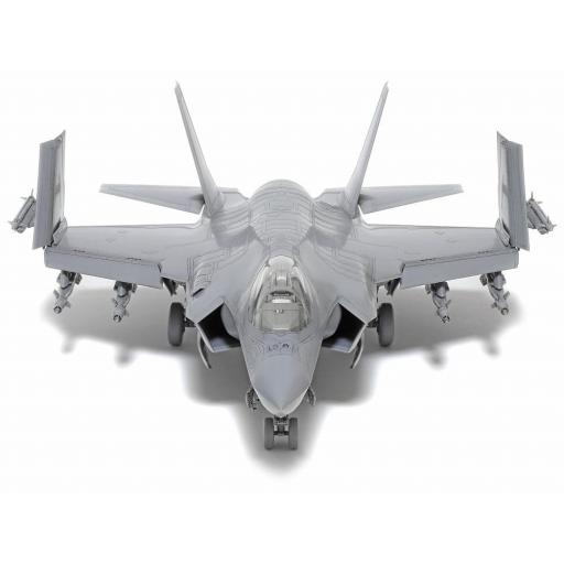 1/48 Lockheed Martin F-35C Lightning II [2]