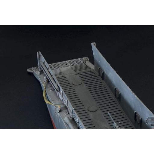 1/35 LCM 3 [3]