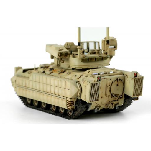 1/72 M2A3 Bradley w/Busk III [4]