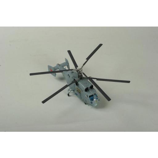 1/72 Helicóptero Anti-Submarino KA-27 Helix A [3]