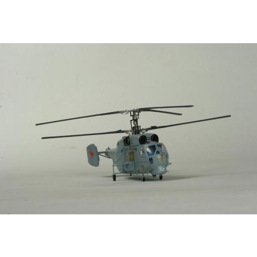 1/72 Helicóptero Anti-Submarino KA-27 Helix A [2]