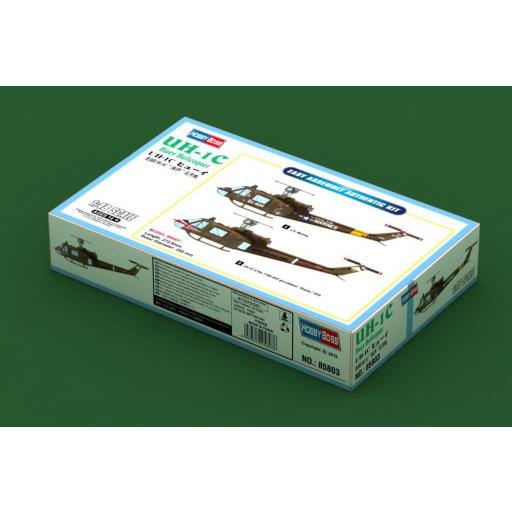 1/48 Helicóptero UH-1C Huey [1]