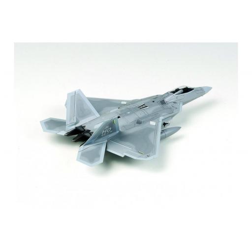  1/72 F-22A Air Dominance Fighter  [2]