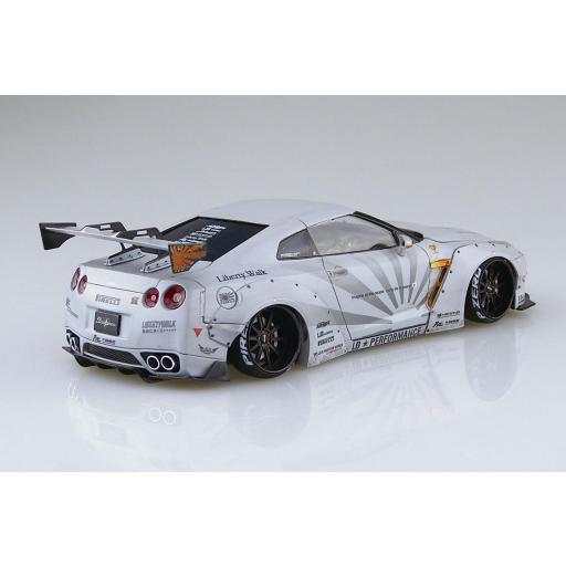 1/24 Nissan GT R35 Liberty Walk [2]
