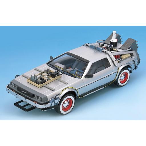 1/24 De Lorean Regreso al Futuro  III [2]
