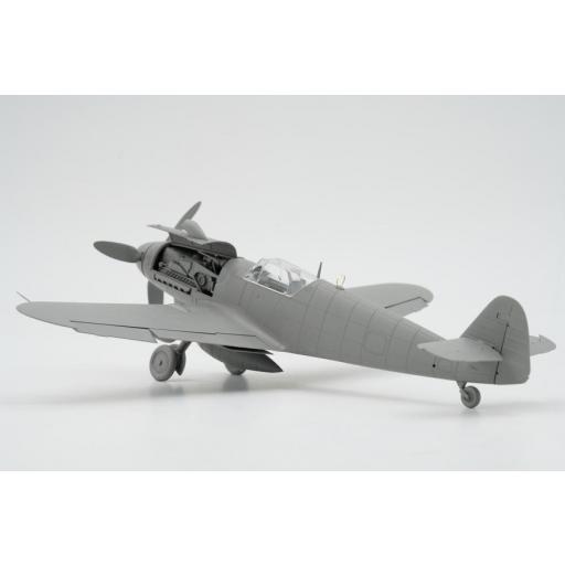 1/35 Bf 109 G-10 c/motor completo y armamento [2]