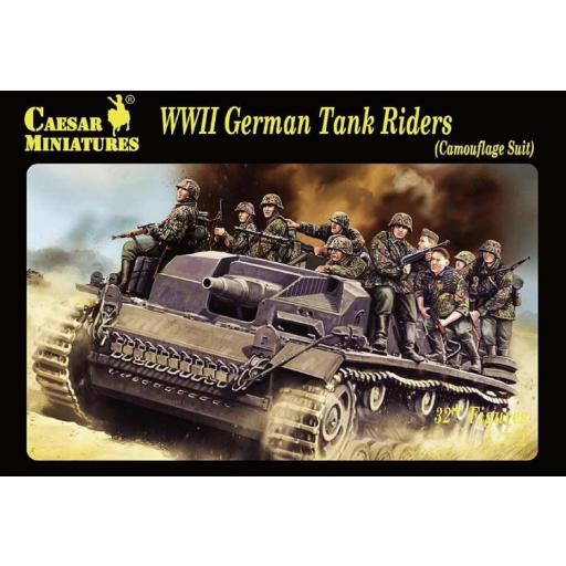 1/72 German Tank Riders WWII (Camouflage Suit)