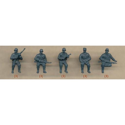 1/72 German Tank Riders WWII (Camouflage Suit) [1]