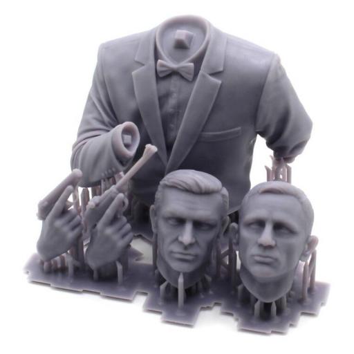 1/10 Busto James Bond (Sean Connery / Daniel Craig) [1]