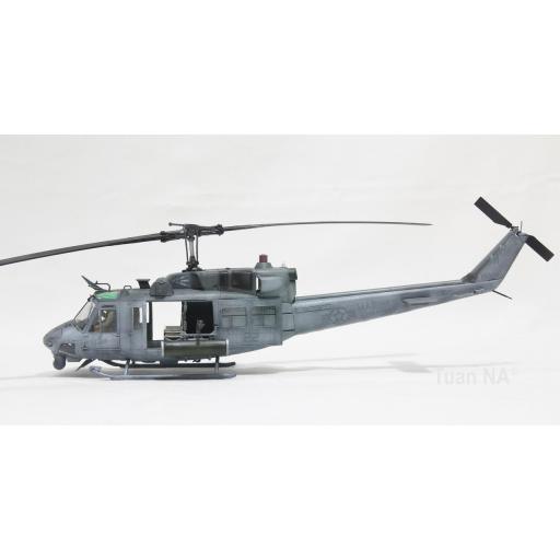 1/48 Helicóptero UH-1N Twin Huey                                                                                                                                                              [1]