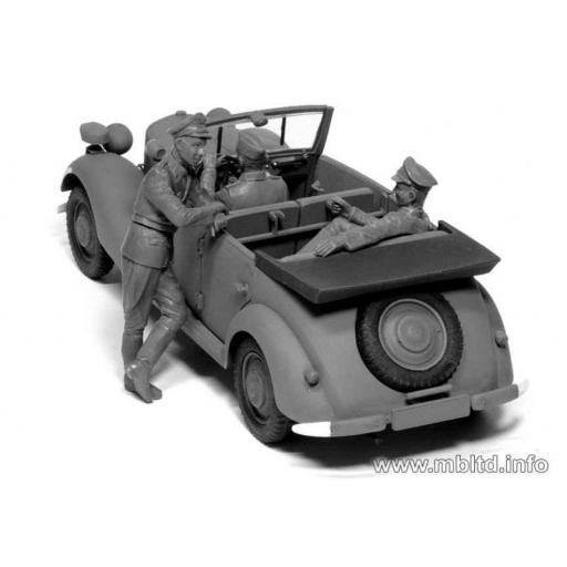 1/35 Oficiales Alemanes , pasajeros de vehiculo 2ªGM [3]