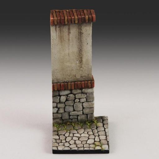 1/35 Base (3,5 x 3,5 cm) con Muro [0]