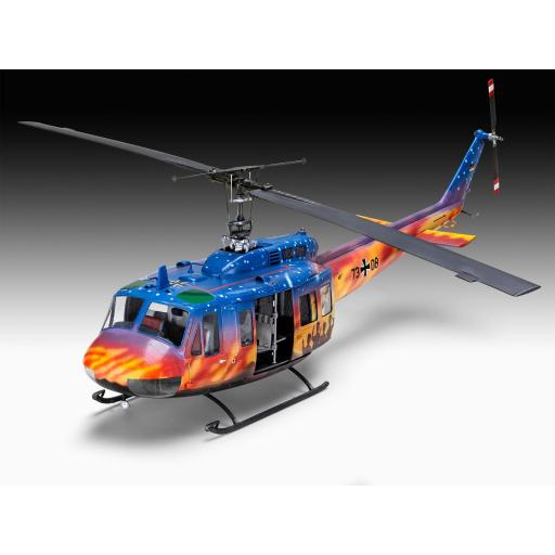 1/32 Helicóptero Bell UH-1D "Goodbye Huey" [1]