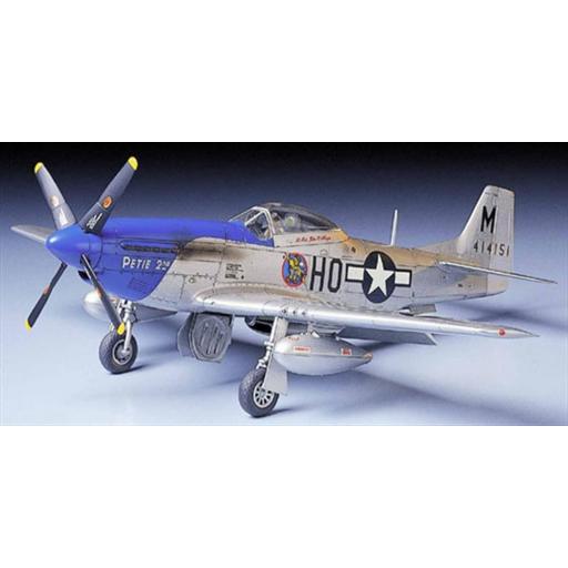 1/48 North American P-51D Mustang 8th AF [1]