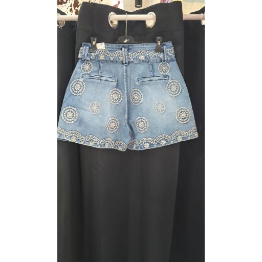 Shorts vaquero bordado  [2]