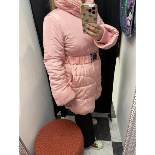 Abrigo rosa  [4]
