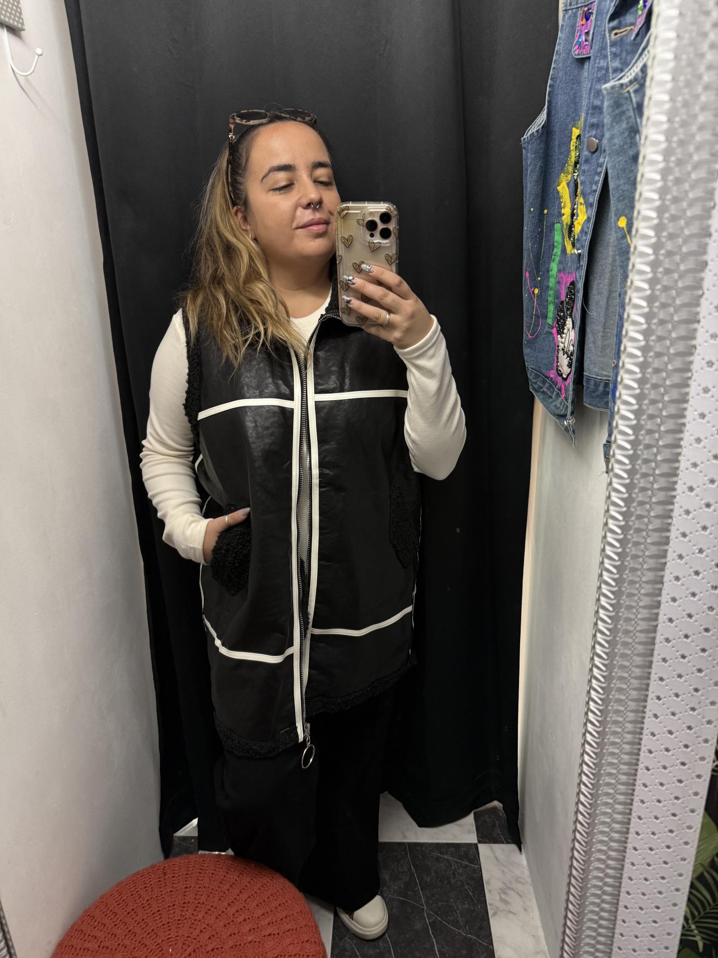 Chaleco negro polipiel