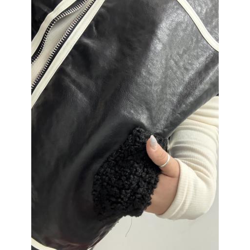 Chaleco negro polipiel  [4]
